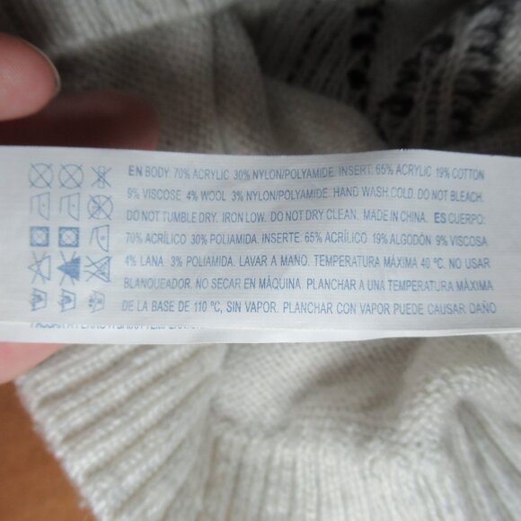 Forever 21 Penguin Sweater | Size Medium - Picture 8 of 9